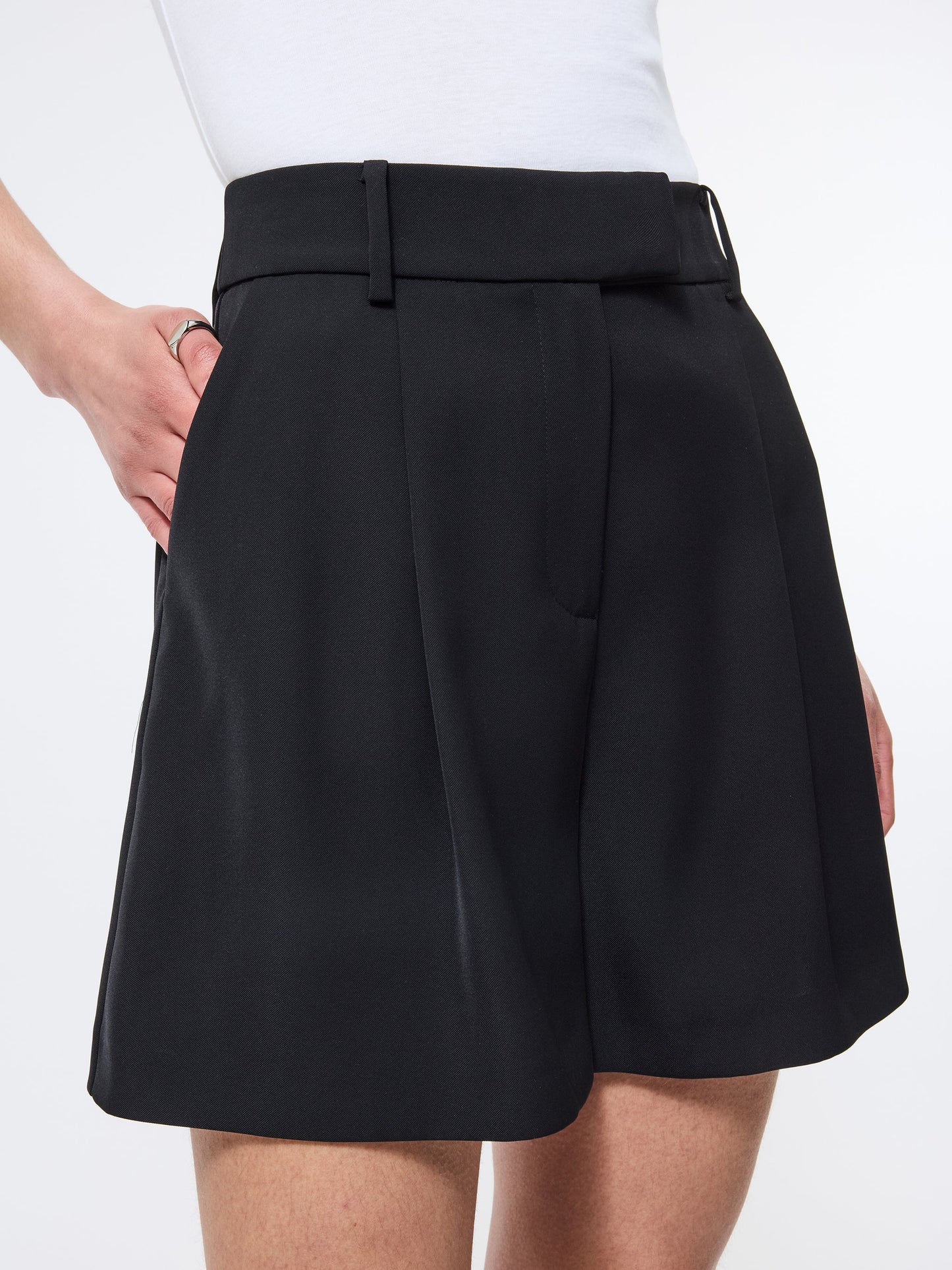 Harry Suiting Wide Leg Short