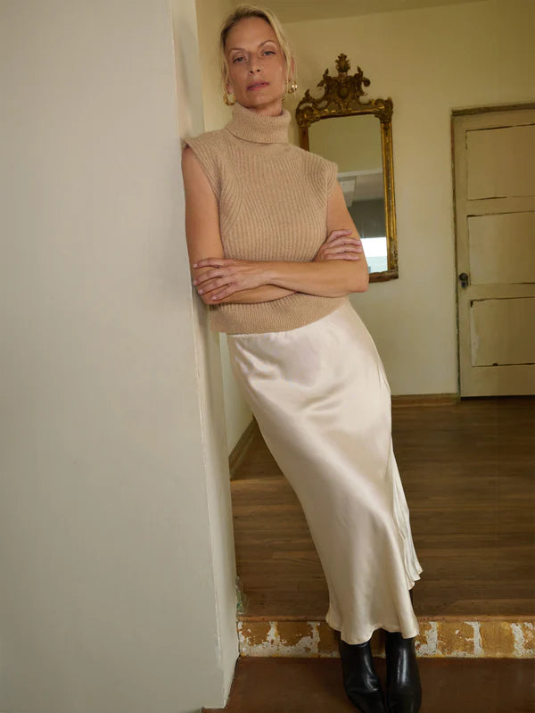 Mabel Bias Skirt in Moonbeam