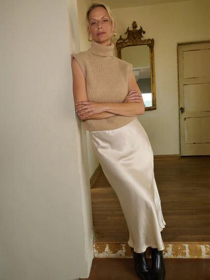 Mabel Bias Skirt in Moonbeam