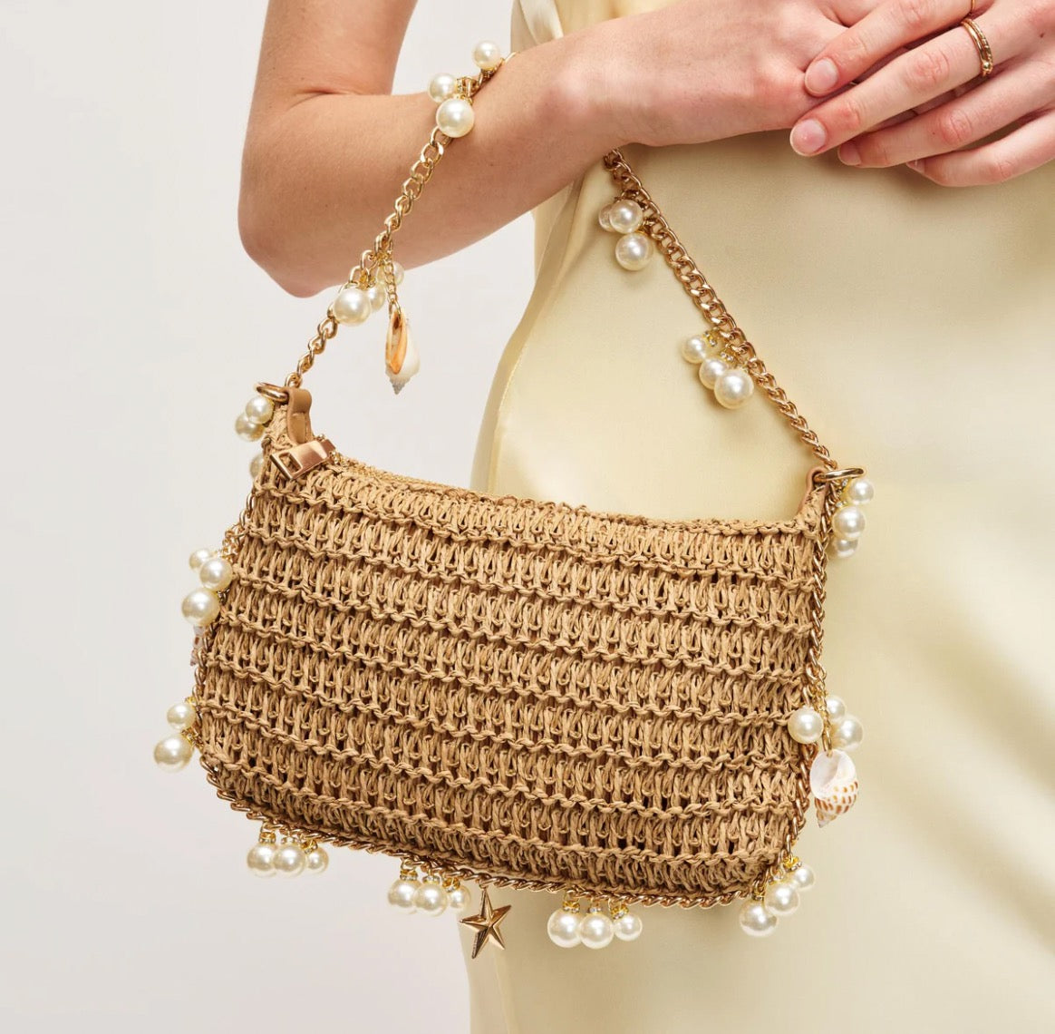 Pearl Clutch